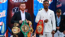 Canelo Álvarez arriba a Las Vegas para enfrentar a Jacobs