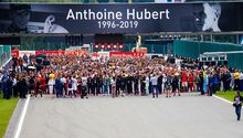 F1 realizó homenaje en memoria del piloto Anthoine Hubert