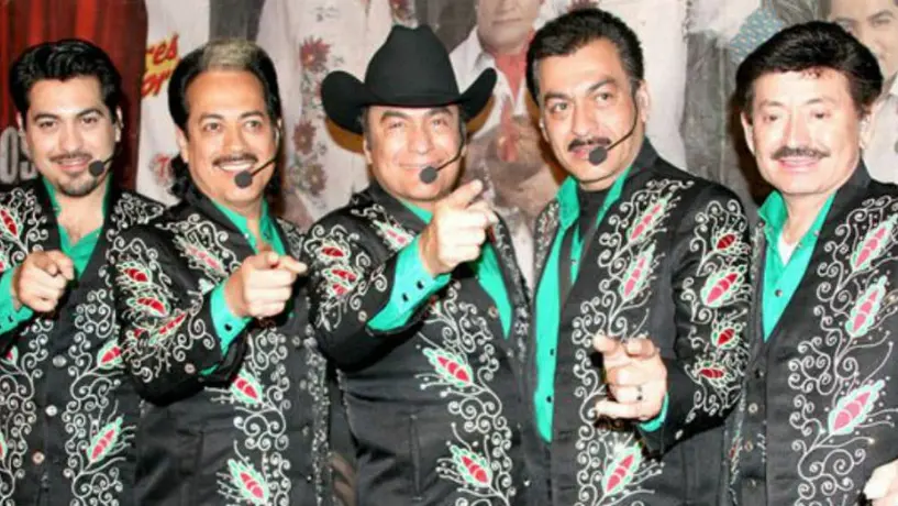 Trofeo de Liga MX termina en el vestidor de Tigres del Norte