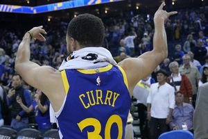 Warriors 'aplasta' a Hornets y asegura cetro divisional en la NBA