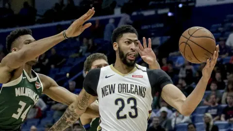Anthony Davis llegaría a los Lakers para hacer dupla con LeBron James
