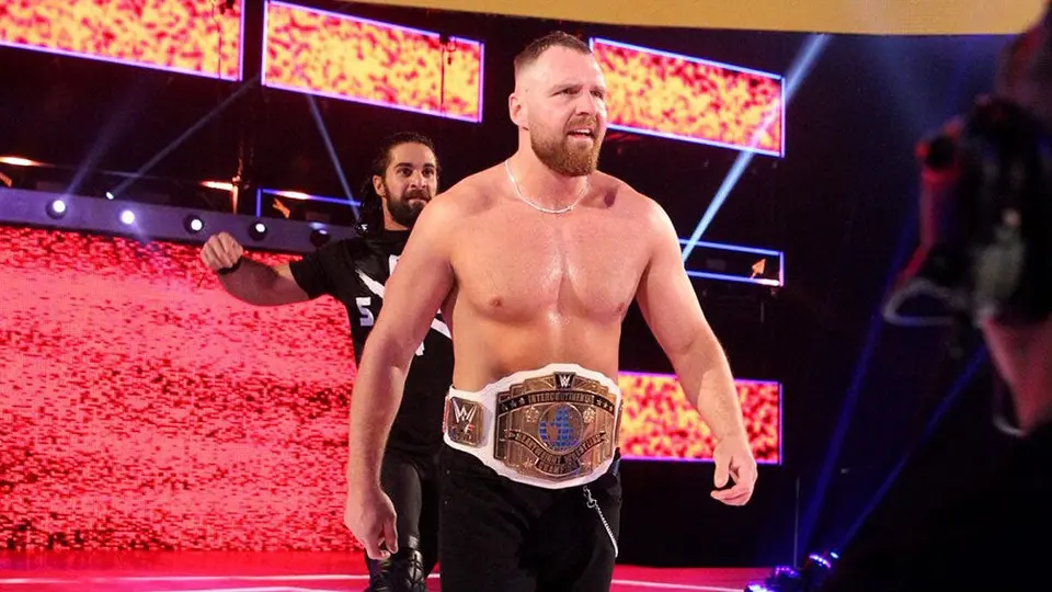 Dean Ambrose retiene título Intercontinental en lucha contra Seth Rollins