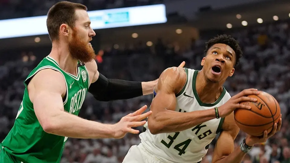 Bucks se desquita de los Celtics en casa e iguala la serie