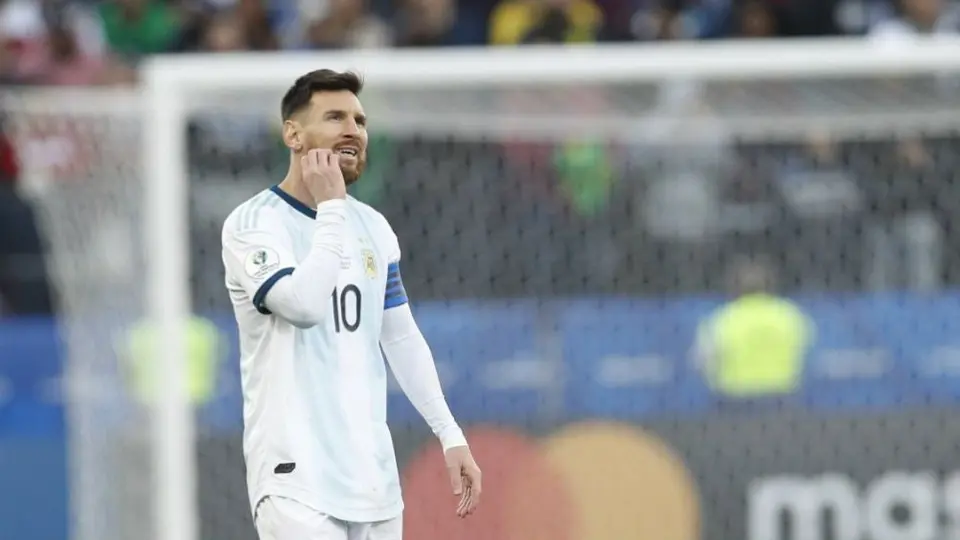 AFA podría pedir renuncias en Conmebol y quitar suspensión de Messi