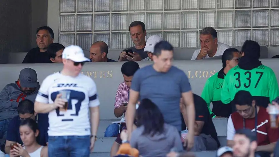 Tata Martino acude a su primer Clásico Capitalino en CU