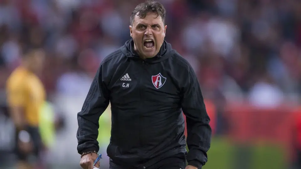 Guillermo Hoyos es cesado como técnico de Atlas
