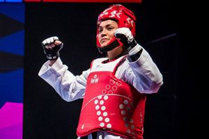 María Espinoza se despide con medalla de Plata de Mundiales de Taekwondo