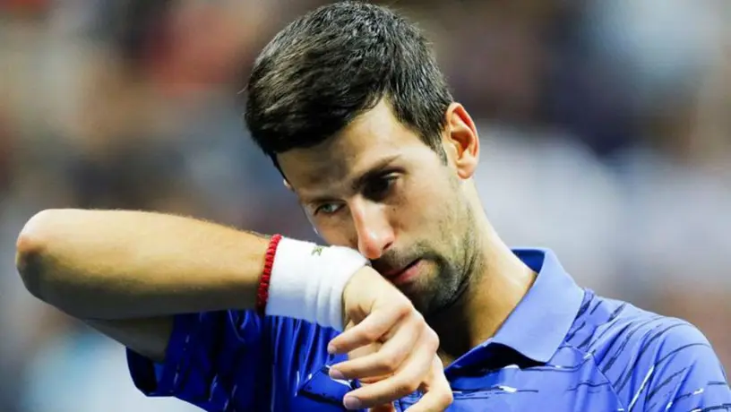 Novak Djokovic abandonó juego del US Open ante Wawrinka por lesión