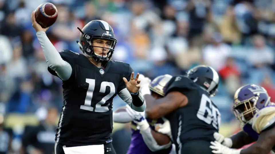 AAF, liga de Manziel y Luis Pérez, habría suspendido operaciones