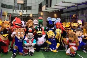 Mascotas de Premier League protagonizan gracioso baile