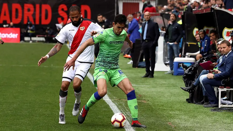 Sin mexicanos, Betis salva empate frente al Rayo de Jémez