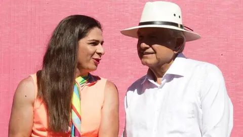 Ana Guevara aclara que no ganará más que López Obrador
