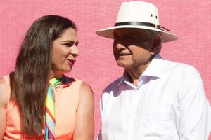 Ana Guevara aclara que no ganará más que López Obrador