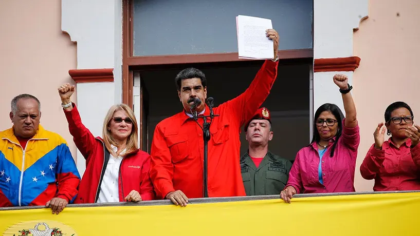 Maduro da 72 horas a diplomáticos de EU para dejar Venezuela