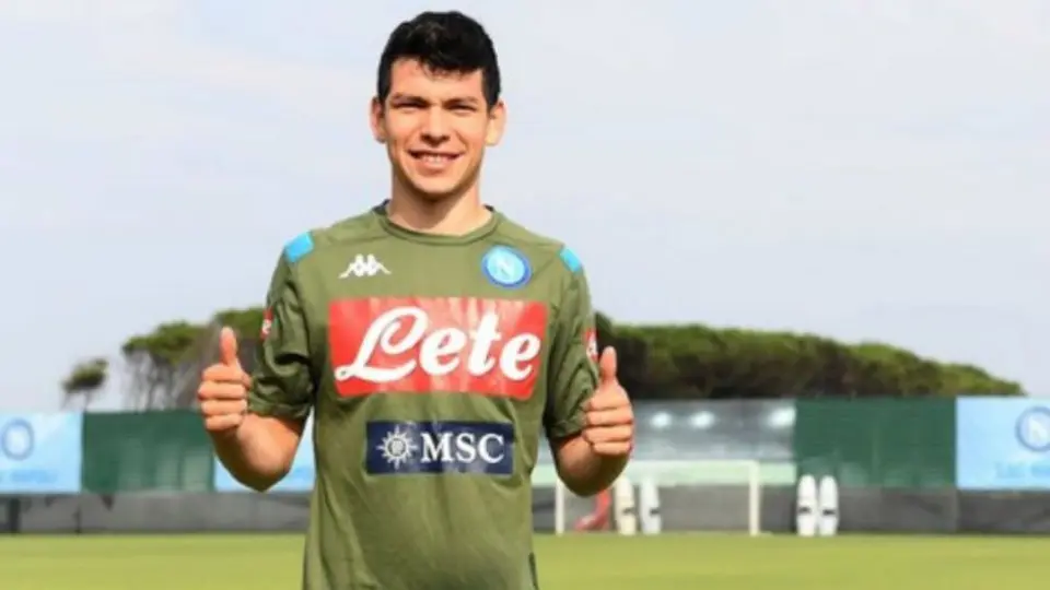 Así jugaría Hirving Lozano en el Napoli