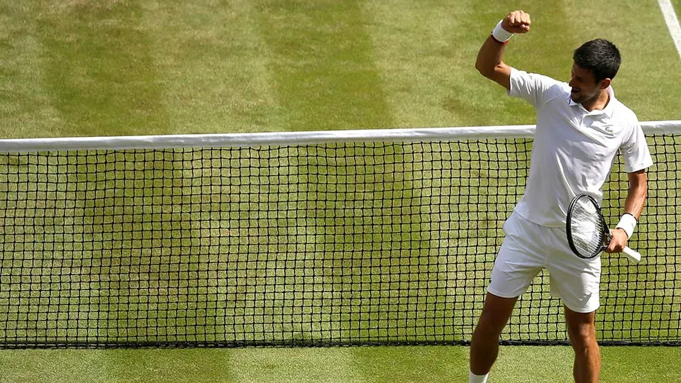 Novak Djokovic ya espera rival en la Final de Wimbledon 