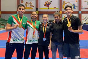Mexicanos logran 'lluvia' de medallas en Abierto de Taekwondo