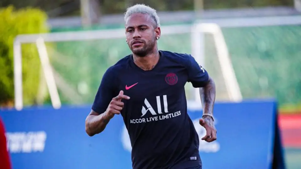 El posible fichaje de Neymar con el Barcelona ya tiene fecha límite
