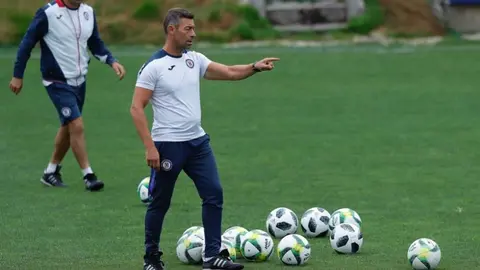 Caixinha afirmó que Cruz Azul sigue en el mercado