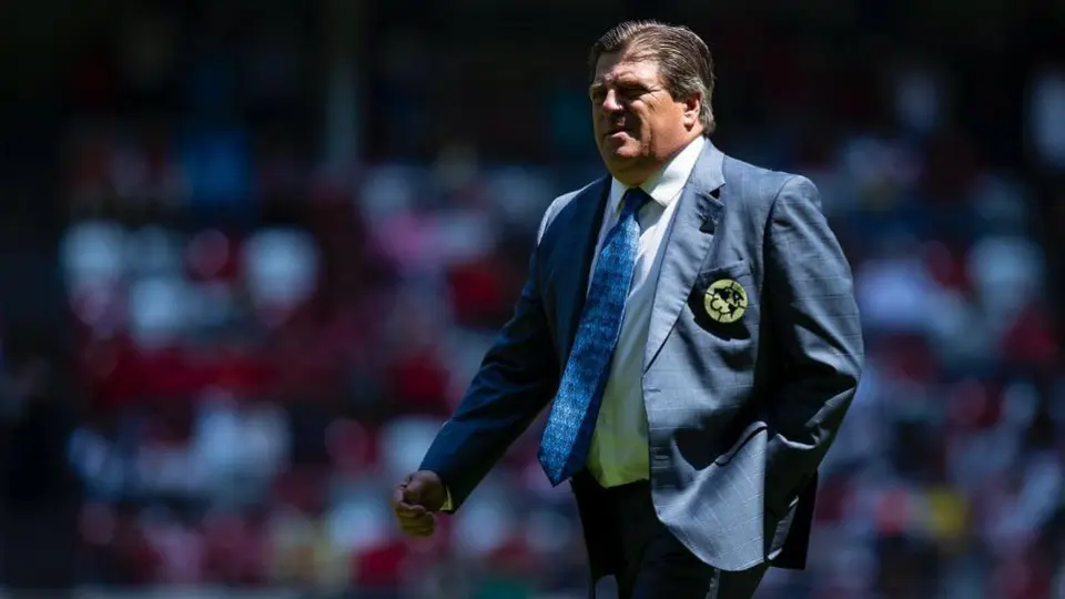 "Que el señor Brizio se calle y se ponga a trabajar": Miguel Herrera
