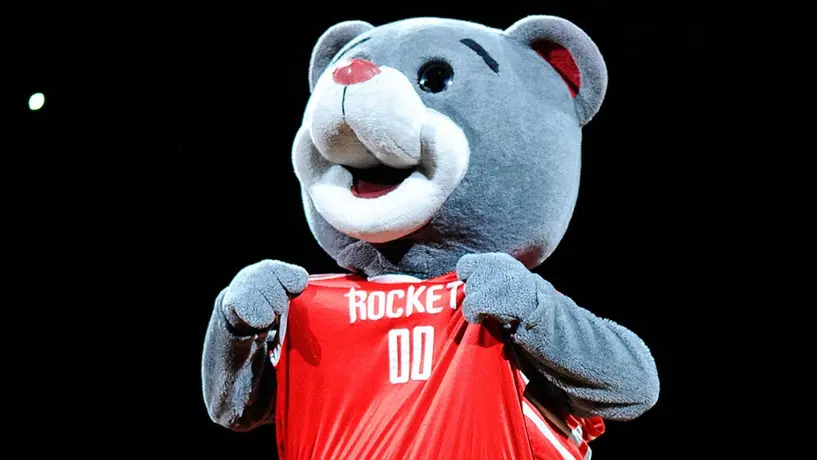 Mascota de los Rockets bromea con actriz de Game Of Thrones