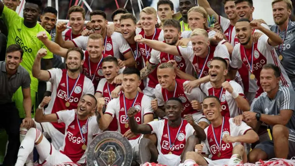 Ajax conquistó la Supercopa de Holanda tras vencer al PSV