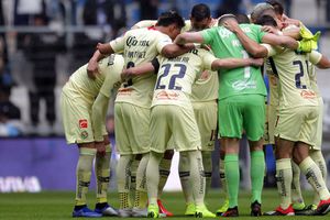 América reutiliza uniforme  previo al juego ante Monterrey