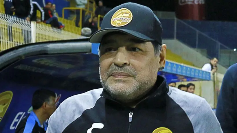 Exnovia de Maradona revela que otra mujer le mandaba mensajes sexuales