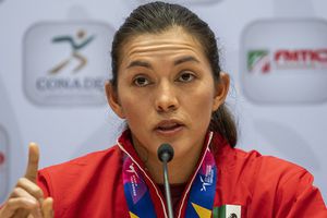 'Ya no puedo tener tantas competencias': María del Rosario Espinoza