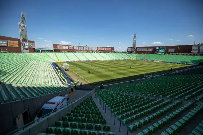 Cancha del Estadio Corona Mexsport
