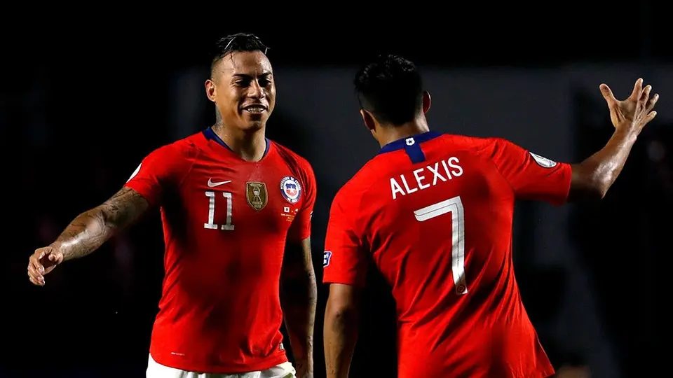 Chile arranca Copa América con goleada frente a Japón