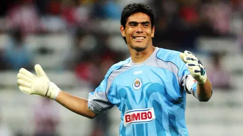 Los 'traidores' más recordados que jugaron con América y Chivas