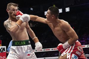 Jaime Munguía retuvo el campeonato Superwelter OMB contra Dennis Hogan