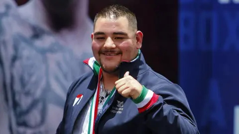 Andy Ruiz presumió su nueva mansión con un recorrido