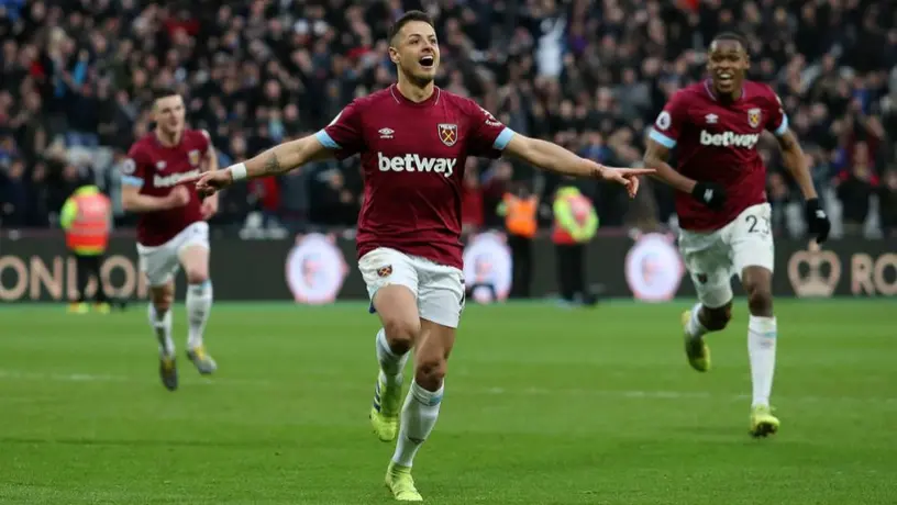 Chicharito revela que será padre de un niño