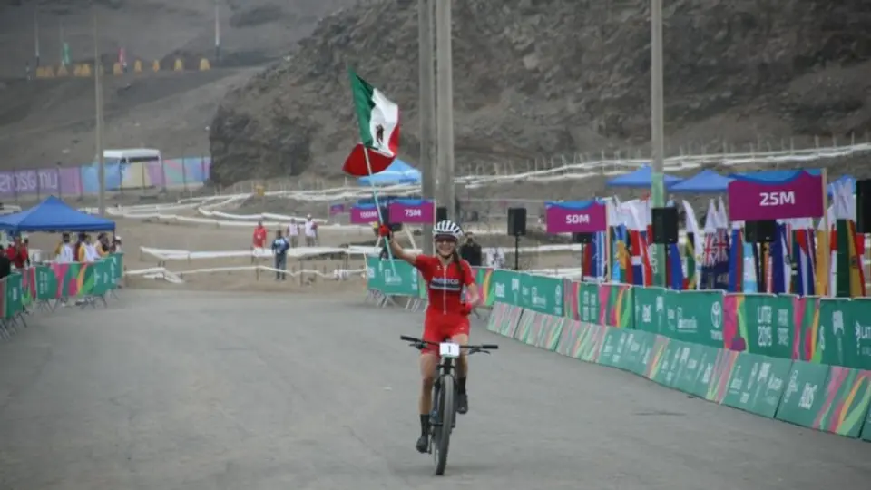 Daniela Campuzano ganó medalla de oro en Ciclismo de Montaña