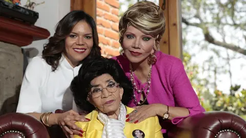 Licenciada Marisela Peña conmemora el día internacional de la mujer en redes sociales