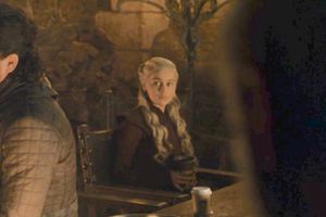 Game Of Thrones toma con humor escena con vaso de café