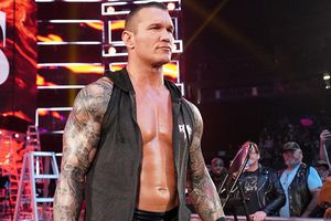Randy Orton, último en entrar en la Elimination Chamber