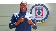Oficial: Cruz Azul presentó a Joel Huiqui como técnico interino