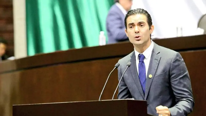 FINA amenaza con suspender a México por cuestionamientos de D'Alessio