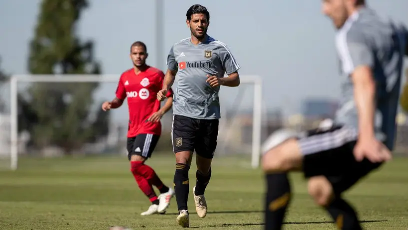 La Liga felicita a Carlos Vela recordando sus mejores goles