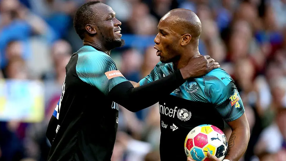 Usain Bolt y Didier Drogba compartieron la cancha en un partido benéfico