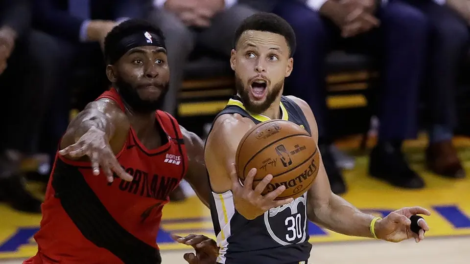Warriors remonta y amplía ventaja sobre los Blazers