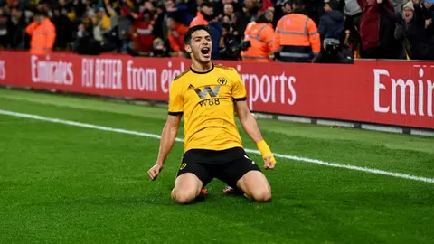 Raúl Jiménez y Wolves se califican a la Europa League