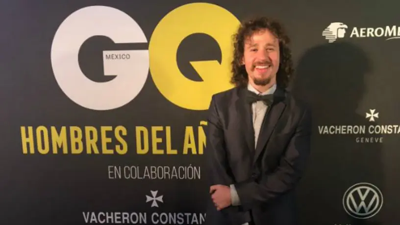 Luisito Comunica 'se registra' para ser aspirante a gobernador de Puebla