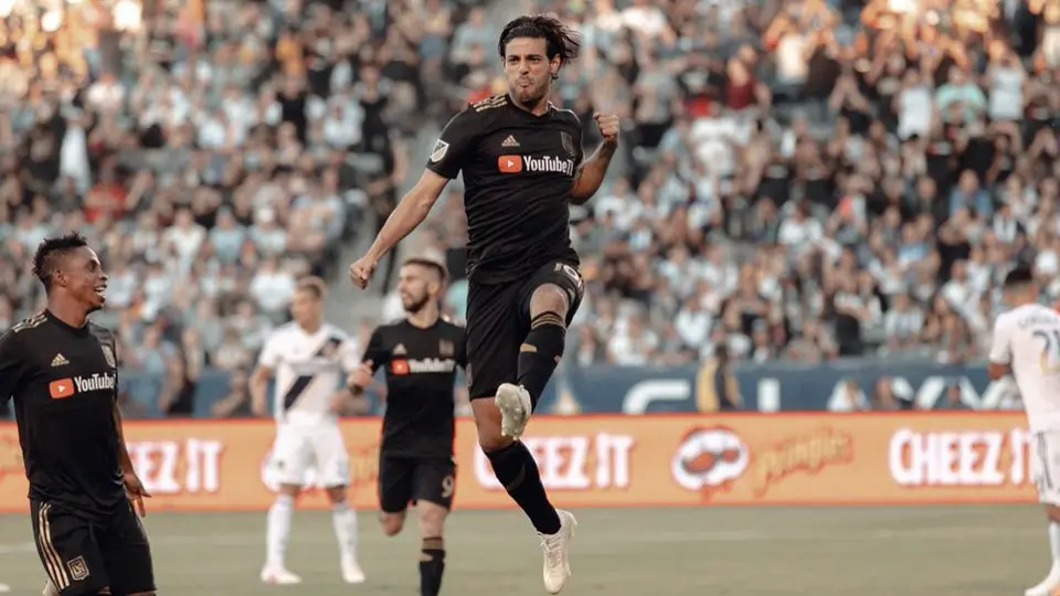 Carlos Vela: 'Ahorita estoy mejor que Ibrahimovic, es la realidad'