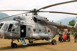 Helicóptero de la Armada de México se desploma en zona montañosa de Querétaro