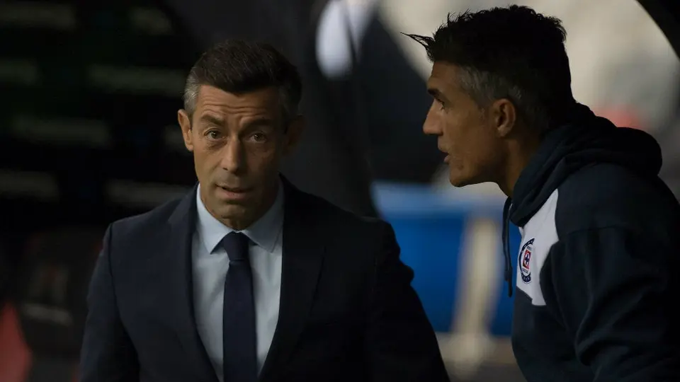 Pedro Caixinha, molesto por los cambios de horarios del América vs Cruz Azul