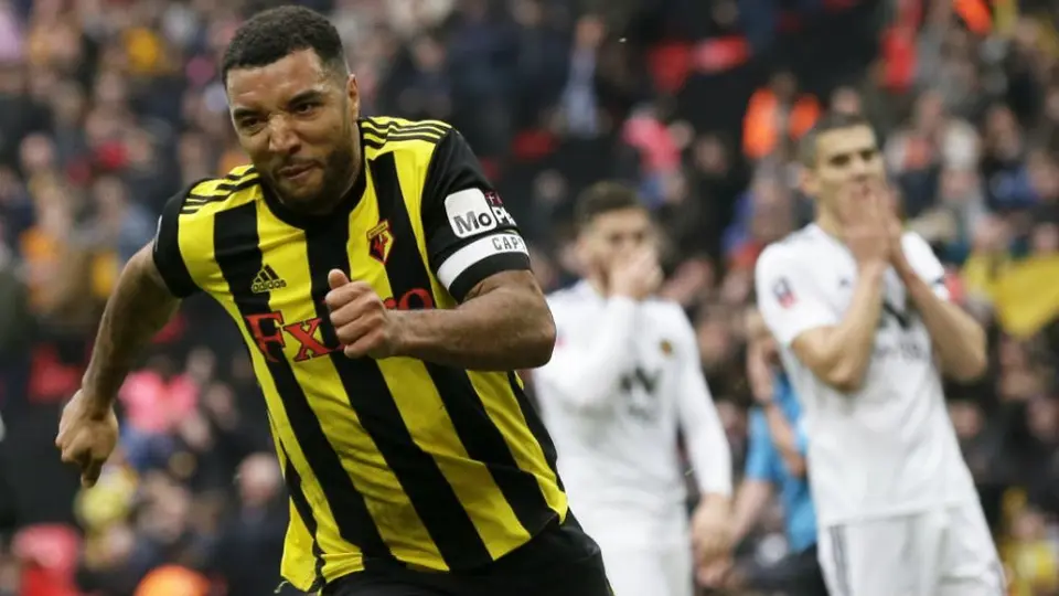 Jugador que llamó perdedor a Jiménez denuncia racismo en sus redes